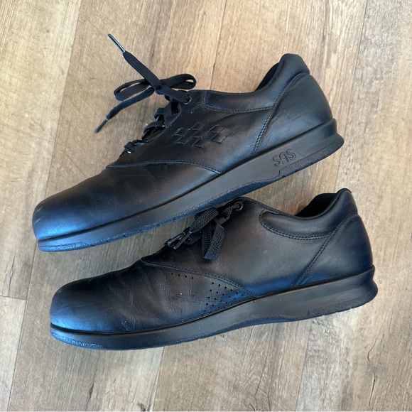 SAS Free Time Walking Shoe - Picture 3 of 14